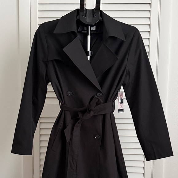 Sofia Vergara Classic Black Trench Coat - Picture 2 of 7